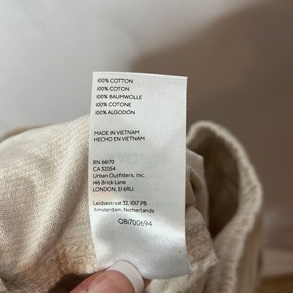 Urban Outfitters Men’s Corduroy Tan Shorts. Size Small. - Picture 7 of 7
